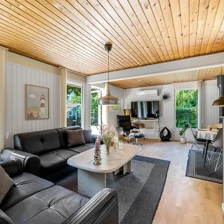 Meo - 30km From The Sea By Interhome *